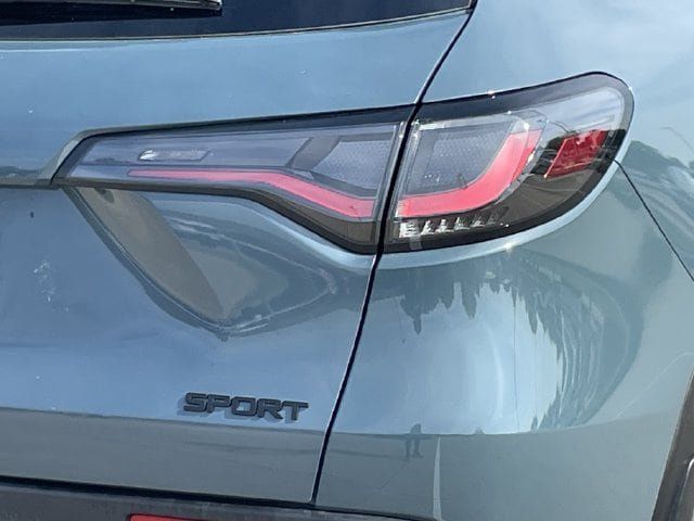 Used 2024 Honda HR-V Sport image 6