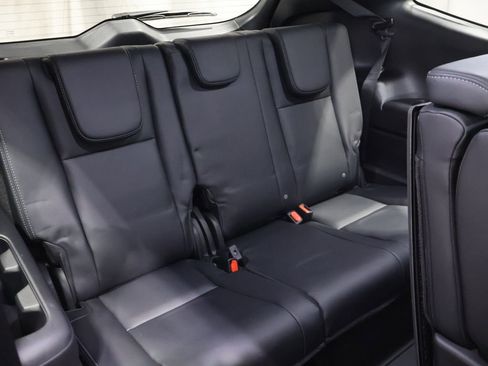 Used 2024 Subaru Ascent Limited w/ Technology Package image 23