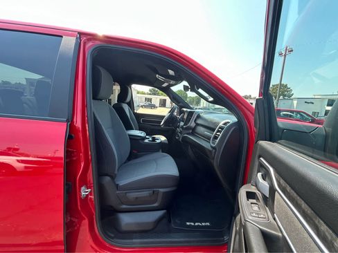 Used 2024 RAM 2500 Big Horn w/ Bed Utility Group image 14