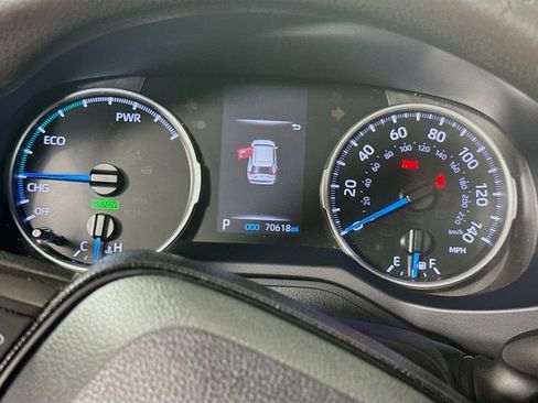 Certified 2021 Toyota RAV4 LE AWD/4WD image 12