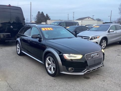 Used 2016 Audi A4 Premium Plus w/ Technology Package image 2