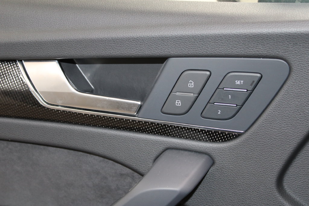 Used 2024 Audi SQ5 Prestige w/ Prestige Package AWD/4WD image 26