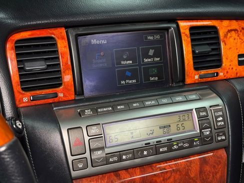 Used 2005 Lexus SC 430 Convertible image 35