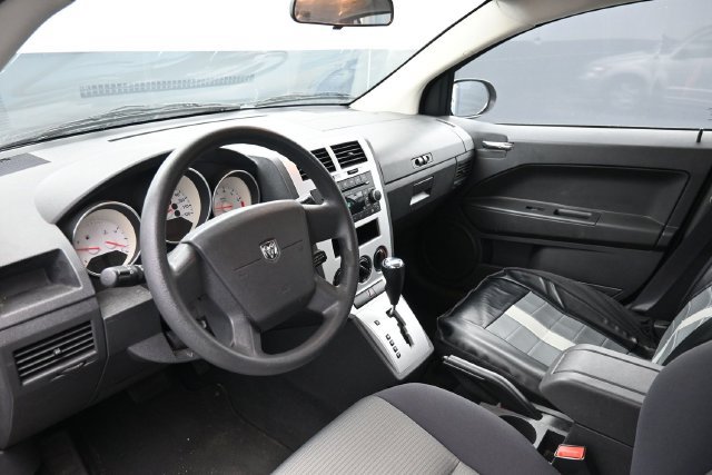 Used 2009 Dodge Caliber SXT FWD image 12