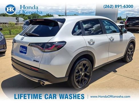 Used 2024 Honda HR-V Sport image 5
