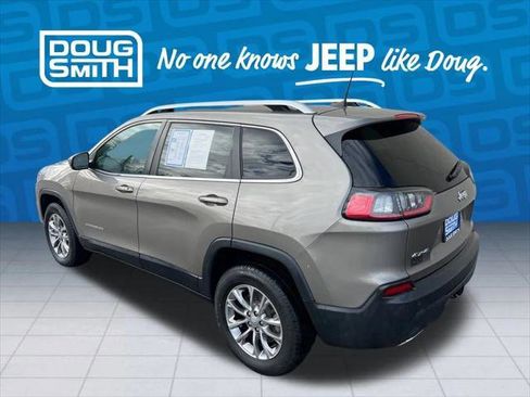Certified 2019 Jeep Cherokee Latitude Plus w/ Comfort/Convenience Group image 4