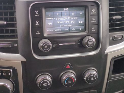 Used 2015 RAM 1500 Outdoorsman image 27