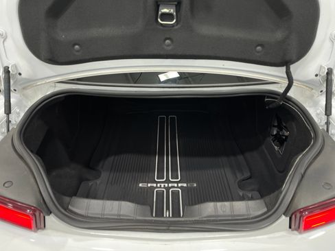 Used 2018 Chevrolet Camaro SS RWD image 25