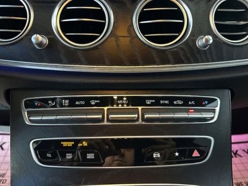 Used 2021 Mercedes-Benz E 350 4MATIC image 15