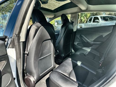 Used 2023 Tesla Model 3 Standard Range image 12