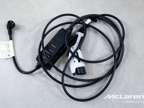 Used 2025 McLaren Artura Spider RWD image 21