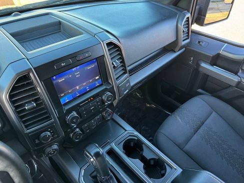 Used 2020 Ford F150 XLT w/ Equipment Group 302A Luxury AWD/4WD image 27