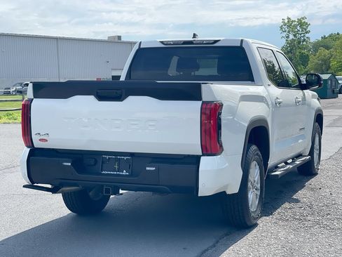 Certified 2023 Toyota Tundra SR5 w/ SR5 Premium Package AWD/4WD image 15