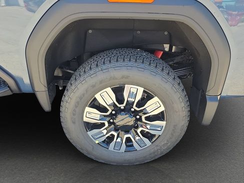 New 2026 GMC Sierra 2500 Denali w/ Denali Reserve Package AWD/4WD image 5