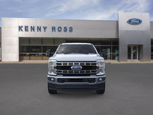 New 2025 Ford F350 XLT w/ FX4 Off-Road Package image 8