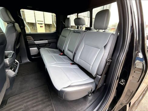 Used 2025 Ford F150 Lightning Lariat image 24