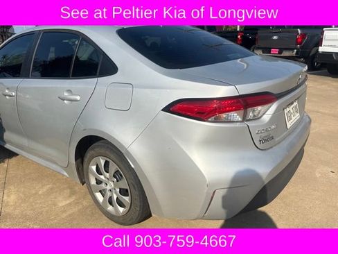 Used 2024 Toyota Corolla LE FWD image 5