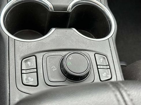 Used 2019 GMC Terrain SLE w/ Driver Convenience Package FWD image 29