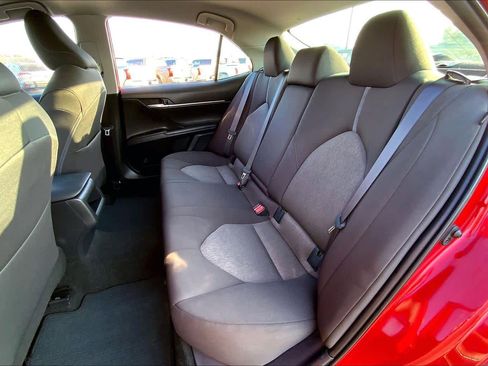 Used 2023 Toyota Camry LE image 19