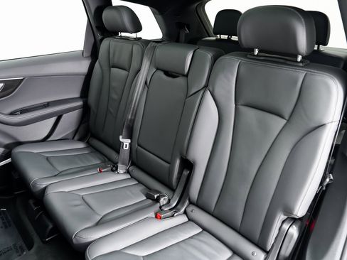 Certified 2025 Audi Q7 2.0T Premium Plus w/ Premium Plus Package image 23