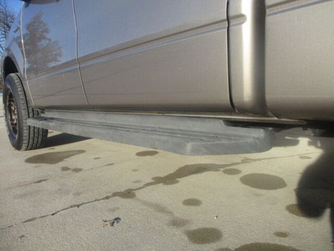 Used 2004 Ford F150 XLT image 13