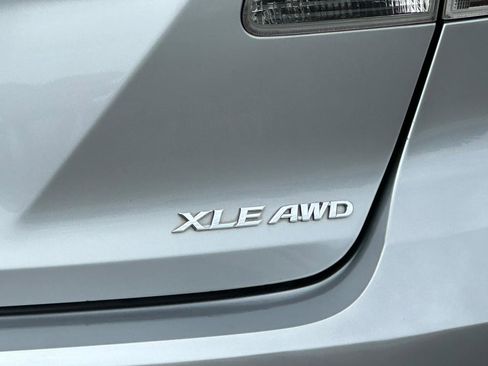 Used 2015 Toyota Venza XLE image 8