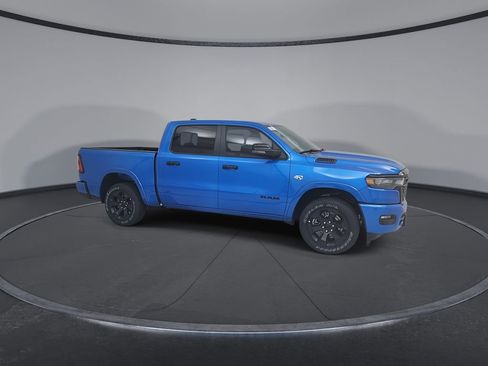 New 2026 RAM 1500 4x4 Crew Cab image 2
