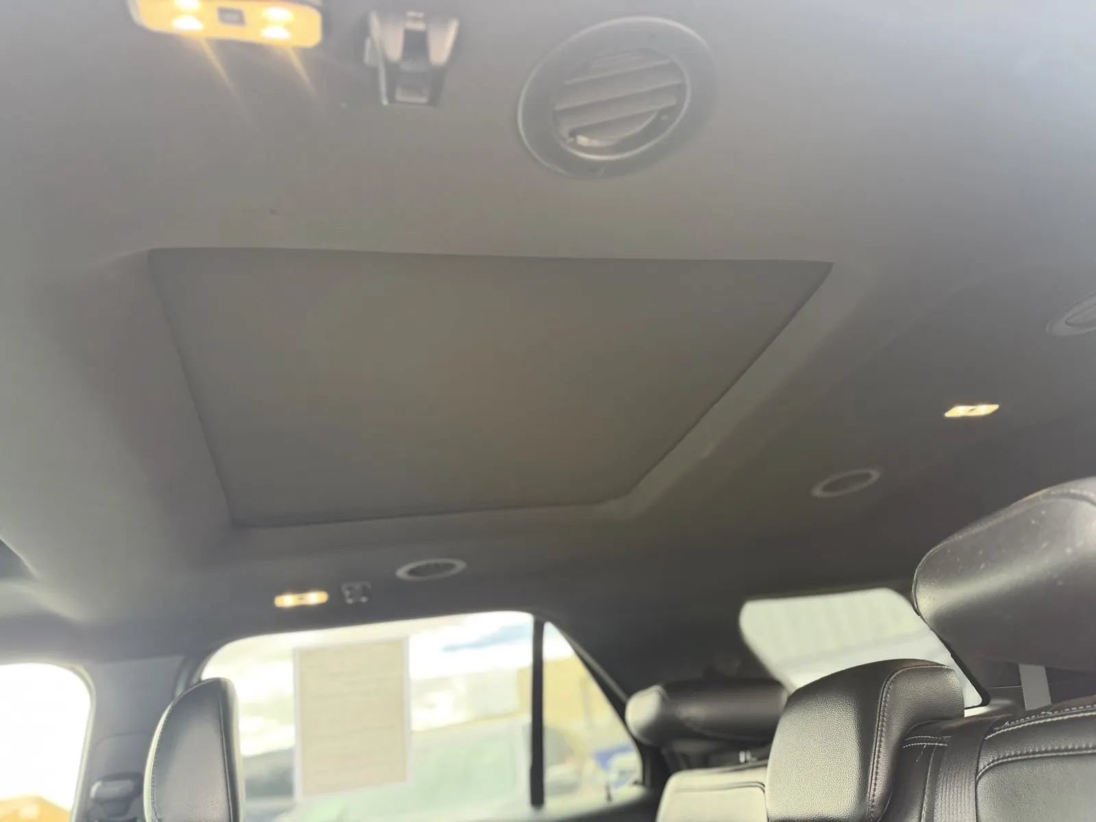 Used 2019 Ford Explorer Limited w/ Class III Trailer Tow Package FWD image 23