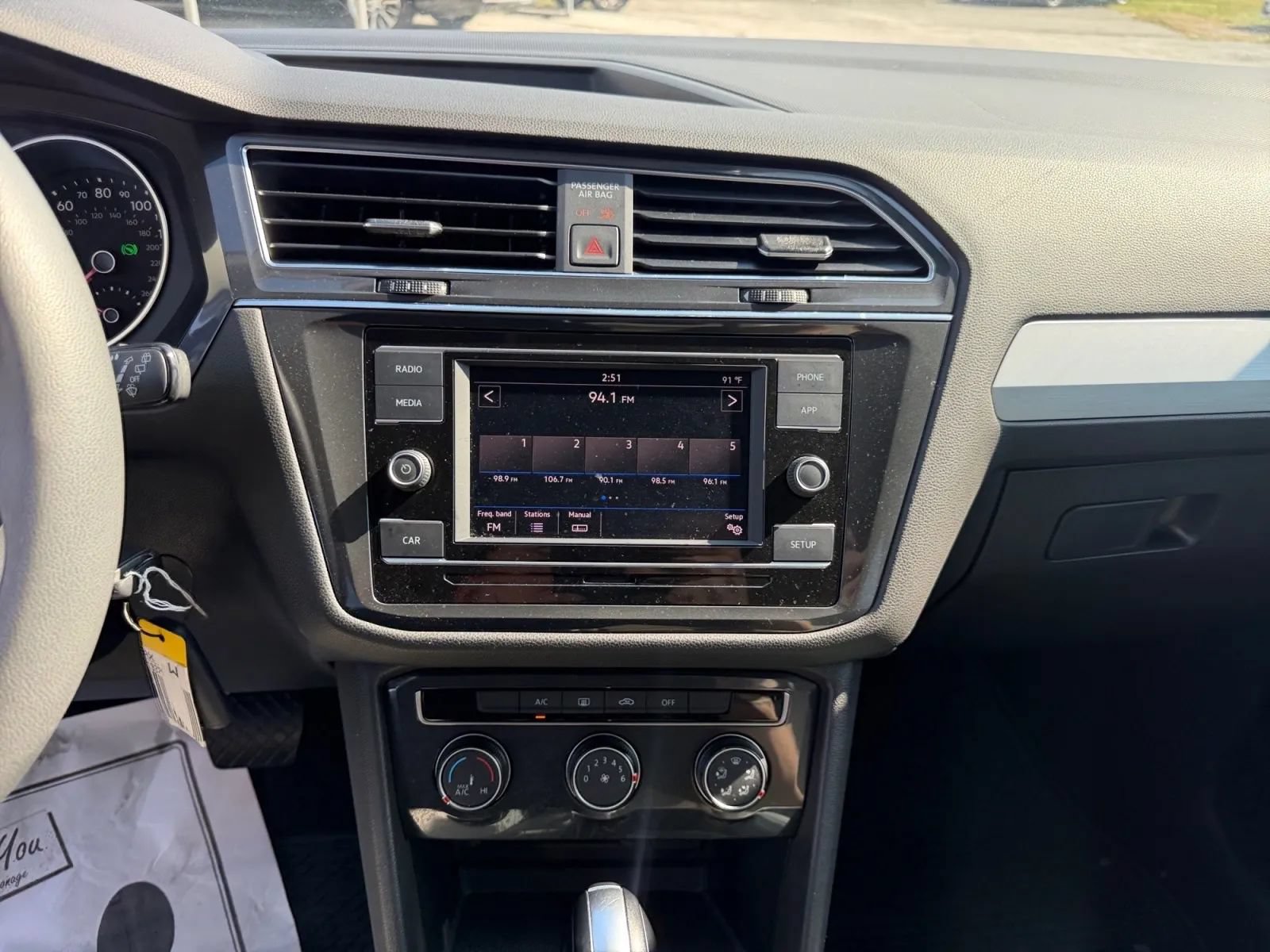 Used 2019 Volkswagen Tiguan S FWD image 22