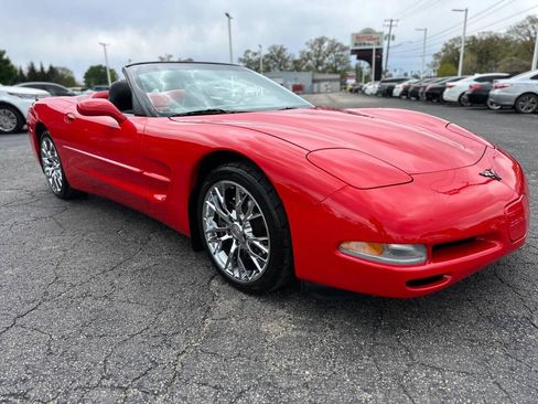 Used 1999 Chevrolet Corvette Convertible w/ Memory Pkg RWD image 17