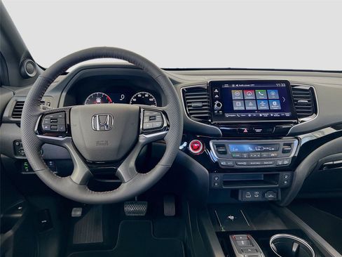 New 2026 Honda Ridgeline Black Edition image 2