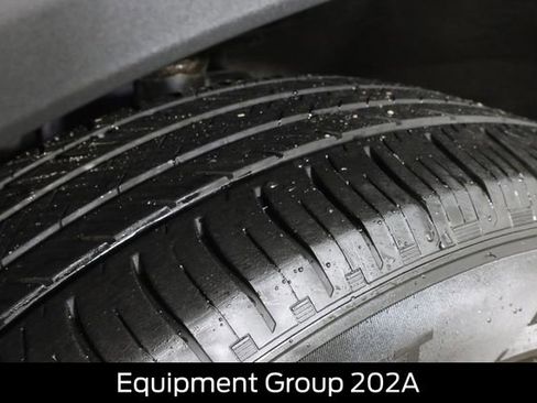 Certified 2022 Ford Explorer XLT w/ Equipment Group 202A image 15