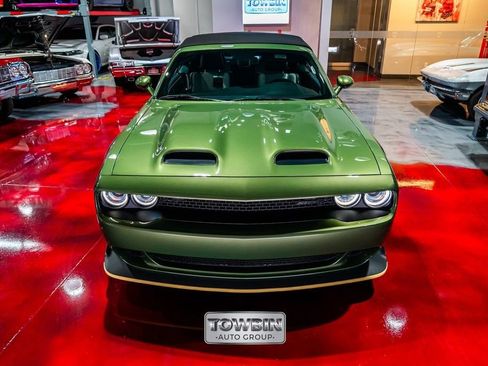 Used 2023 Dodge Challenger SRT Hellcat RWD image 5