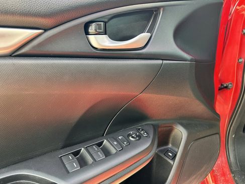 Used 2020 Honda Civic Sport image 10