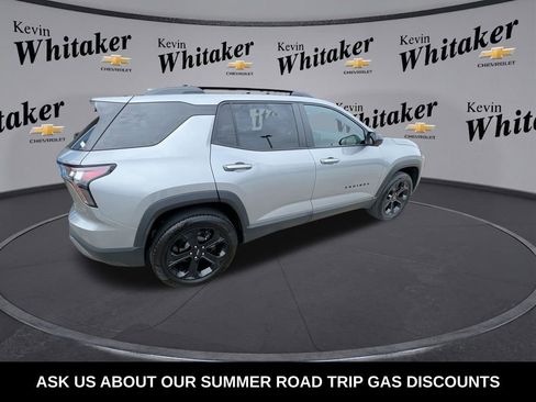 Used 2025 Chevrolet Equinox LT w/ Safety and Technology Package FWD image 9