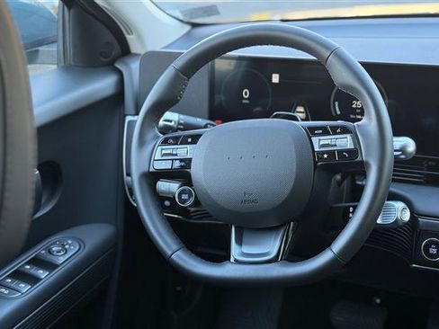 Used 2025 Hyundai Ioniq 5 SEL image 23