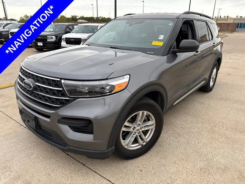 Used 2022 Ford Explorer XLT RWD image 1