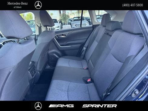Used 2025 Toyota RAV4 XLE FWD image 19