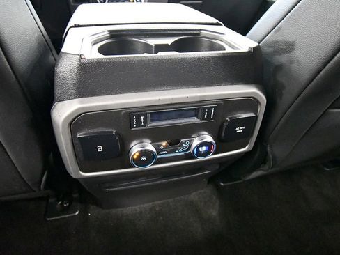 Used 2018 Ford Expedition Max XLT w/ Equipment Group 202A AWD/4WD image 16