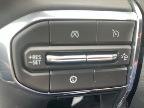 New 2026 GMC Acadia Elevation w/ Elevation Premium Package image 18