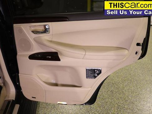 Used 2013 Lexus LX 570 4WD image 32