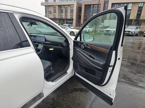 New 2026 Genesis GV80 3.5T Prestige image 28