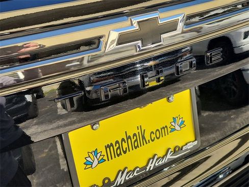 Used 2021 Chevrolet Tahoe Z71 image 32