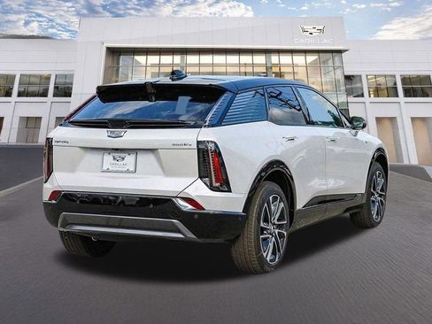 Certified 2025 Cadillac Optiq Sport 1 AWD/4WD image 4