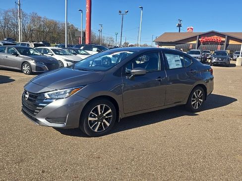 New 2025 Nissan Versa SV image 3