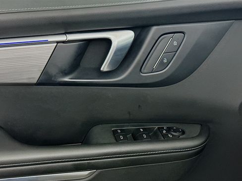 Used 2025 Buick Enclave Preferred FWD image 15