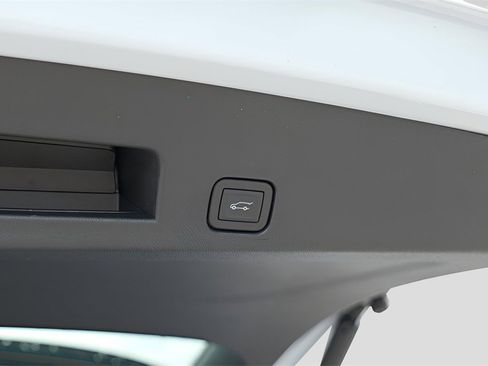 New 2026 GMC Acadia Denali w/ Super Cruise Package image 29