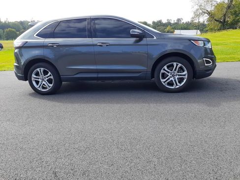 Used 2018 Ford Edge Titanium w/ Equipment Group 301A image 3