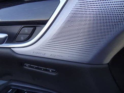 Used 2023 Cadillac XT5 Premium Luxury image 16