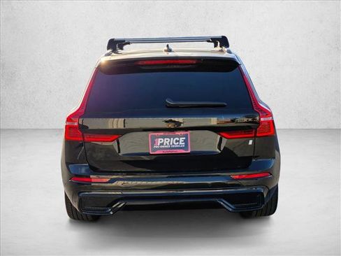 Used 2023 Volvo XC60 T8 Ultimate image 7